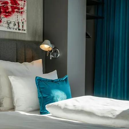 Motel One Berlin-Mitte-3