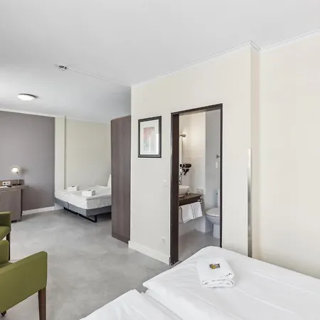 Cityhotel Amadeus-3