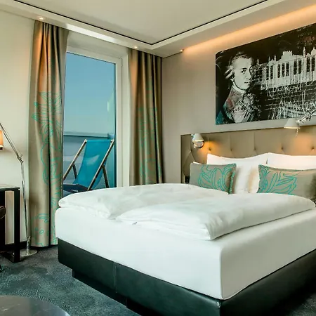 Motel One Salzburg-Mirabell-2