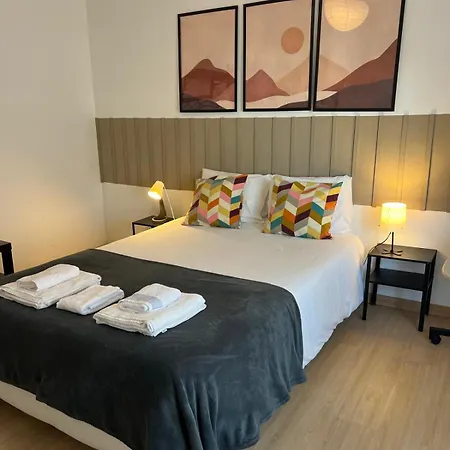 Alvalade II Airport Guest House-2