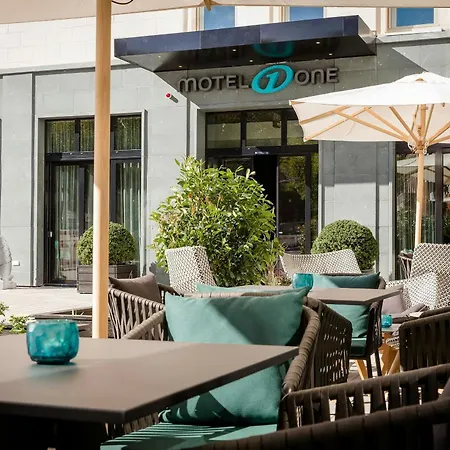 Motel One Freiburg-2