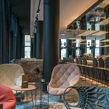 Motel One Berlin-Alexanderplatz-3