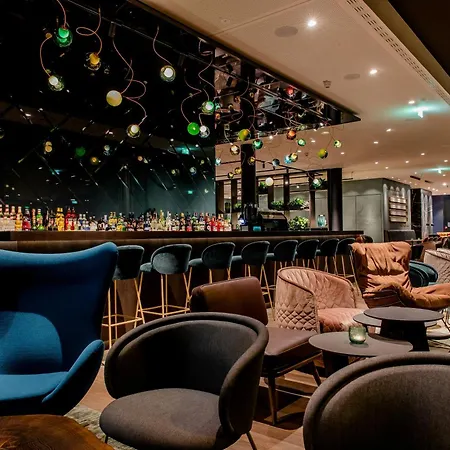 Motel One Stuttgart-Hauptbahnhof-2