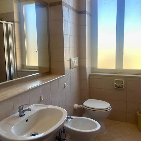 Hotel Center 1-2