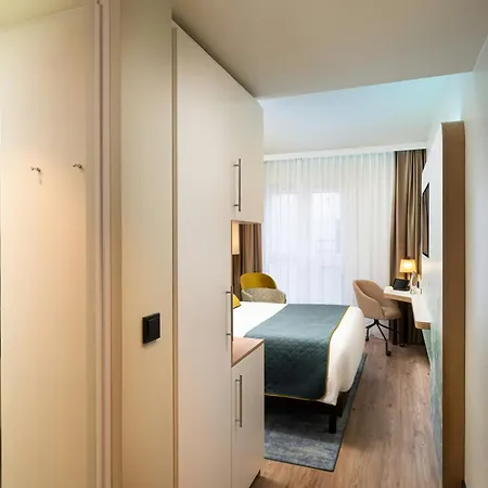 Leonardo Hotel Hamburg Altona-2