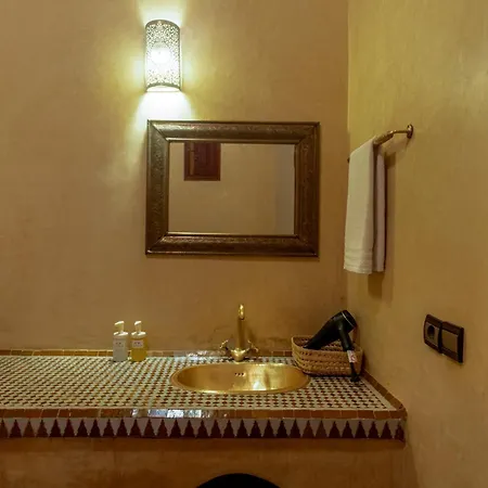 Riad Amalia-2