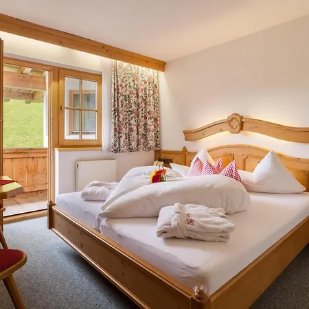 Hotel Garni Hanslerhof " Urlaub Am Bauernhof "-2