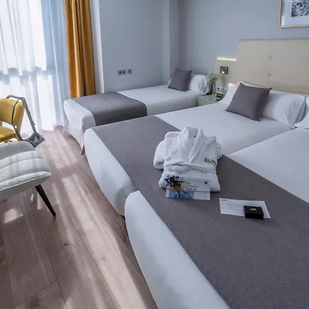 Hotel SERHS Del Port-3