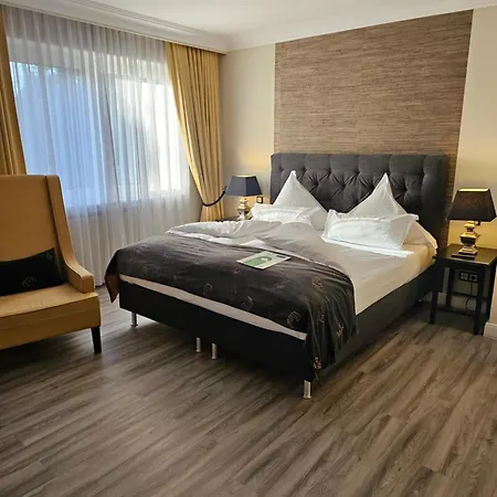 Business & More Boutique Hotel Hamburg-2