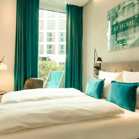 Motel One Koeln-Messe-3