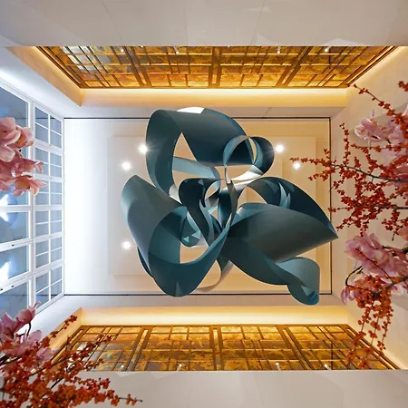 Conrad Hamburg-2
