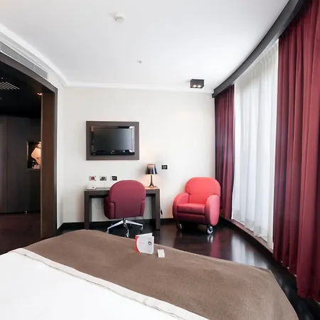 Crowne Plaza Milan City By Ihg-3