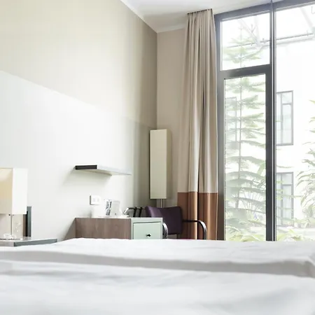 Hotel MOA Berlin-3