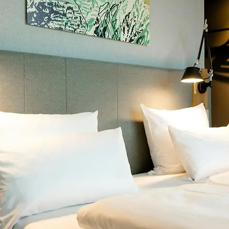 Motel One Innsbruck-3