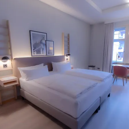 Hotel Bleibtreu Berlin By Golden Tulip-3