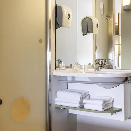 ibis budget Antwerpen Centraal Station-3
