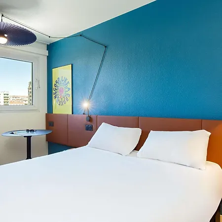 Ibis Marseille Timone-3