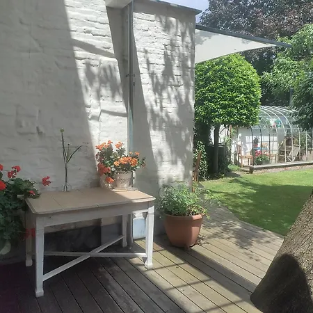 Bed & Breakfast Exterlaer-2