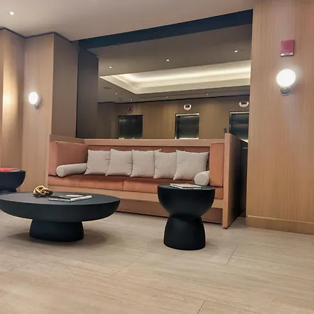 Aura Hotel Times Square-2