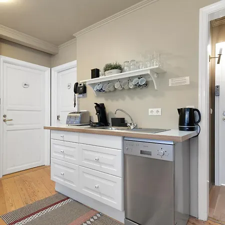 Grettir Guesthouse Downtown Charm-2