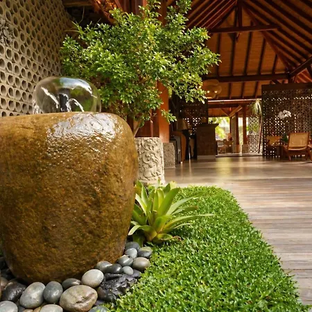Yulia Village Inn Ubud-2
