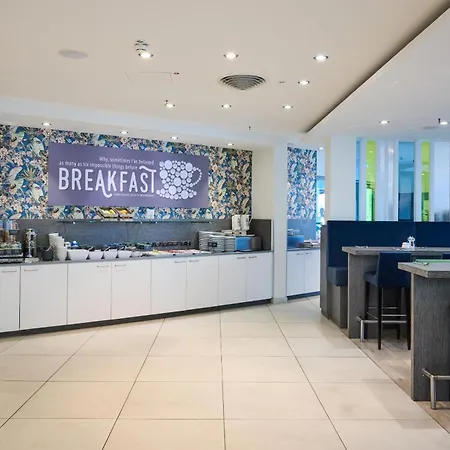 Premier Inn Wuerzburg-2