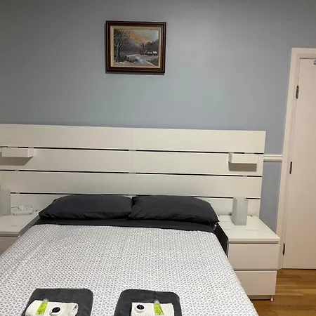 Gladstone Lodge-2