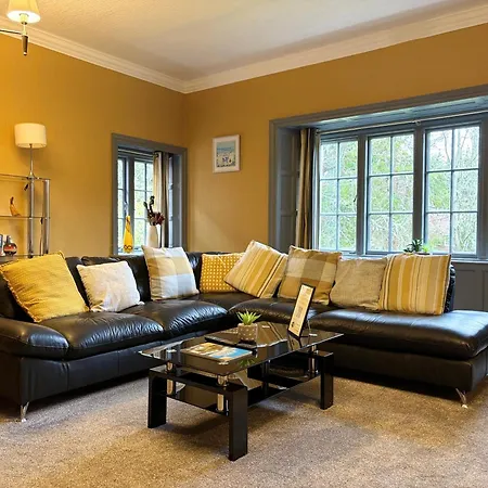 Rossal House Apartments-3