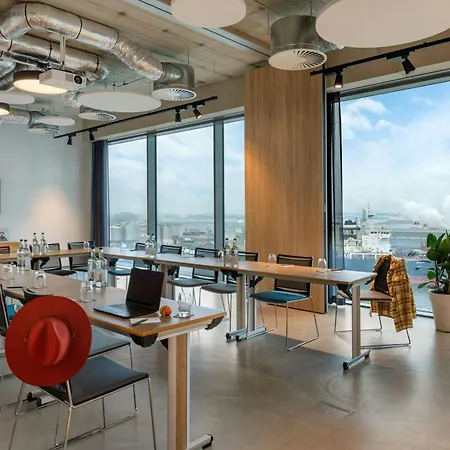 Moxy Amsterdam Houthavens-3