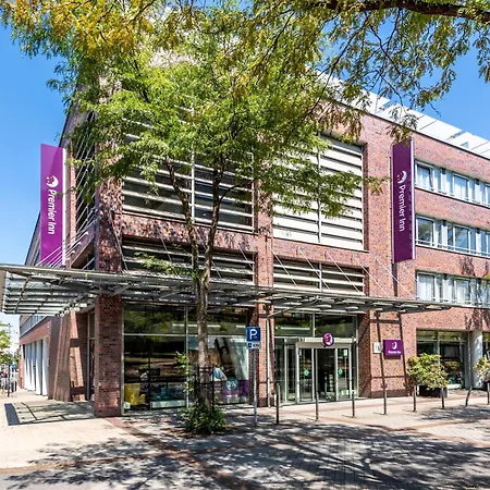 Premier Inn Essen City Limbecker Platz-3