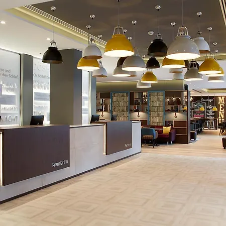 Premier Inn Frankfurt Messe-3