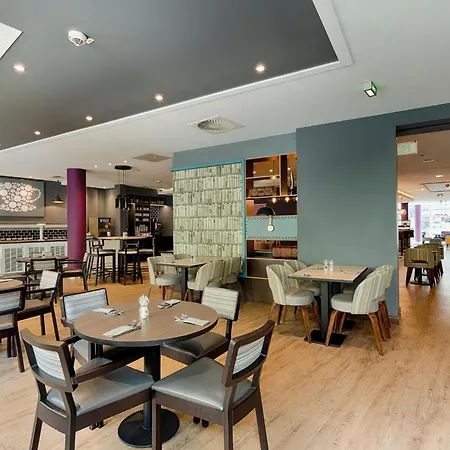 Premier Inn Berlin City Centre-3