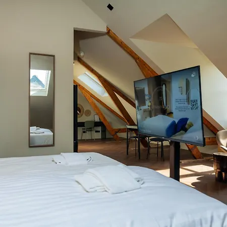 Hotel Twenty-Three Amsterdam Airport-3