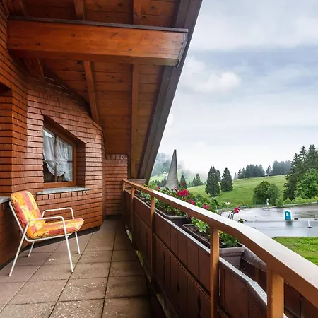 Cafe-Restaurant-Gaestehaus Waldvogel-2
