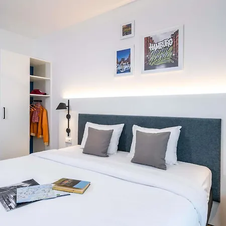 Ibis Styles Hamburg Alster City-2