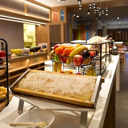 Novotel Suites Berlin City Potsdamer Platz-2