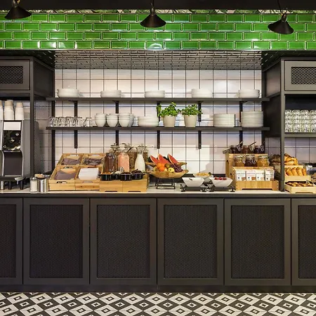 ibis Styles Amsterdam Airport-3