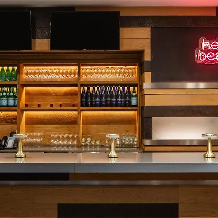 Newly Renovated Embassy Suites By Hilton New York Manhattan Times Square-2