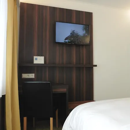 Hotel Empire-2