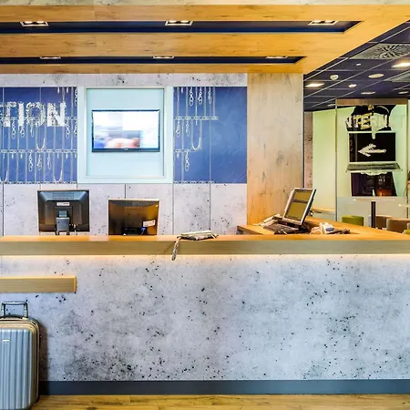 Ibis Budget Metz Technopole-2