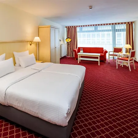 Hotel Chateau Berlin Kurfuerstendamm-3