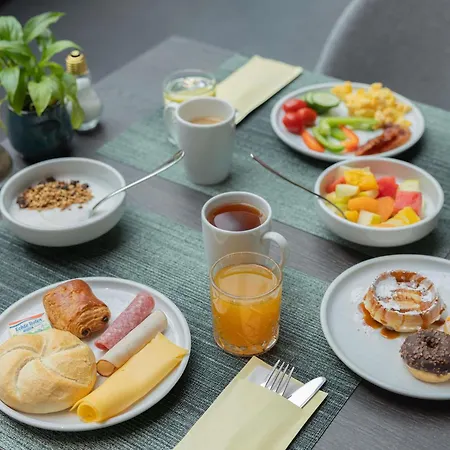 Ibis Styles Delft City Centre-2