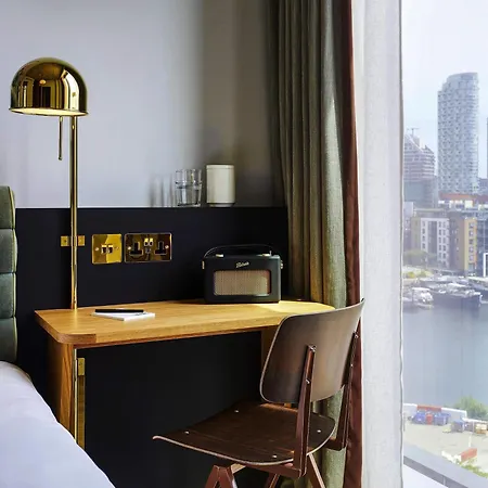 Tribe London Canary Wharf-2