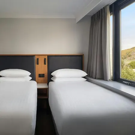 Edinburgh Marriott Hotel Holyrood-2