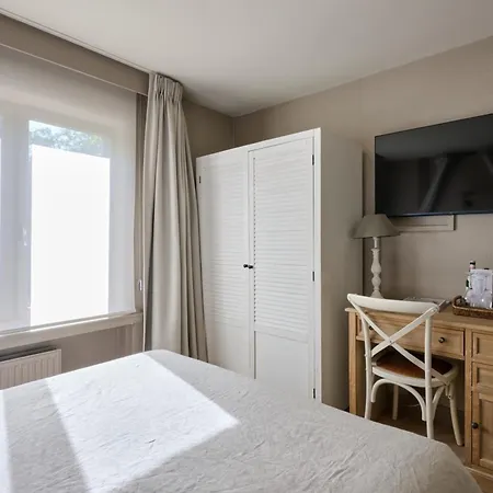 Lebeaubylivingroom Hotel-2