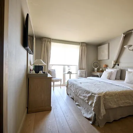 Lebeaubylivingroom Hotel-3