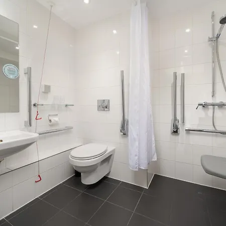 Point A Hotel London Canary Wharf-2