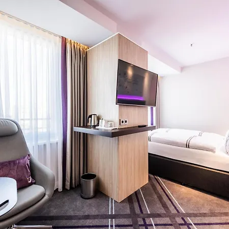 Premier Inn Koeln City Sued-2