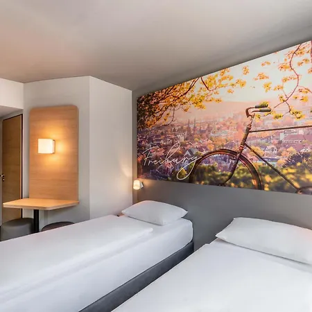 B&B Hotel Freiburg-West-3