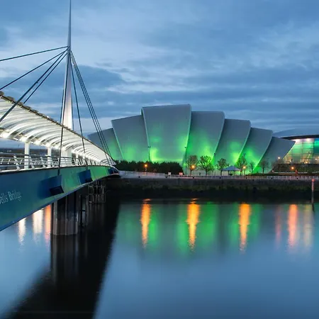 Holiday Inn Express Glasgow City Riverside By Ihg-3